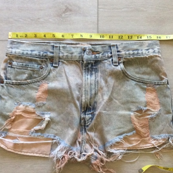 LEVI’S :: SHORTS - Picture 14 of 16